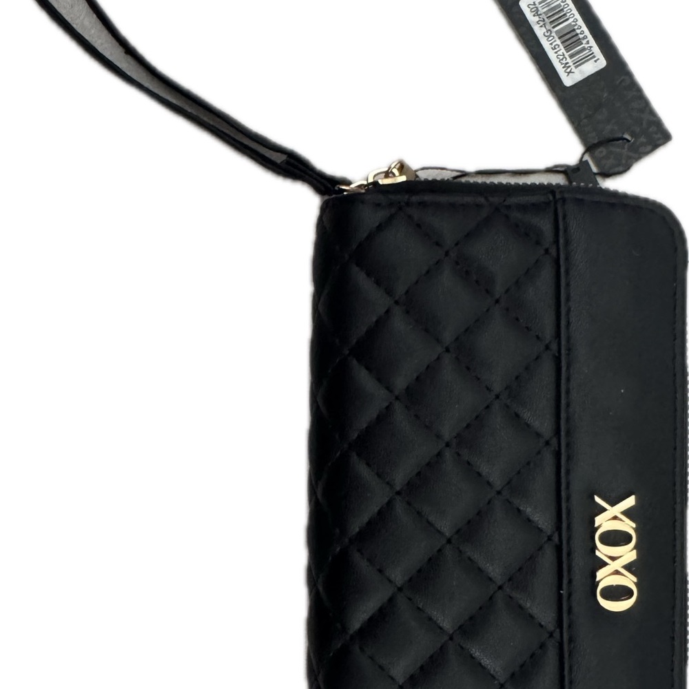 XOXO Quilted Black Wristlet